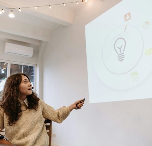 Online Business Ideas 1382768377 via Opsbarsartama Insights