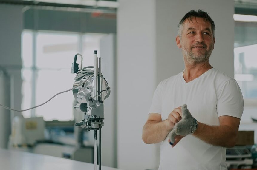clothing manufacturer contact numbers